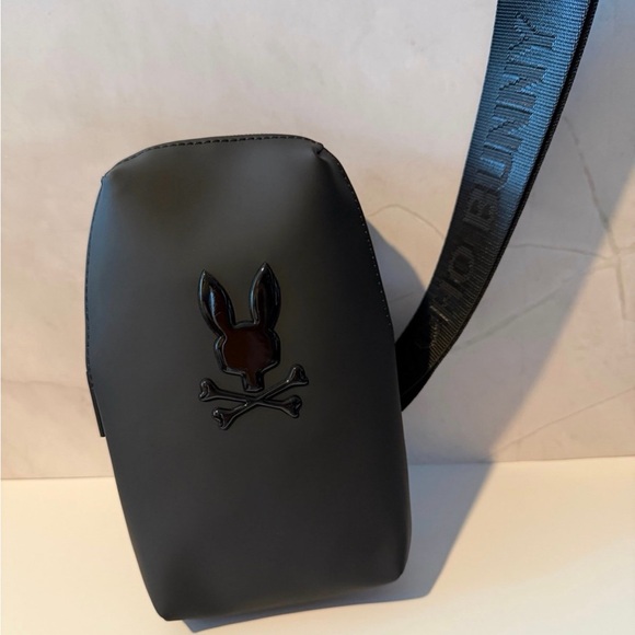 Psycho Bunny rubberized crossbody bag - Picture 8 of 9